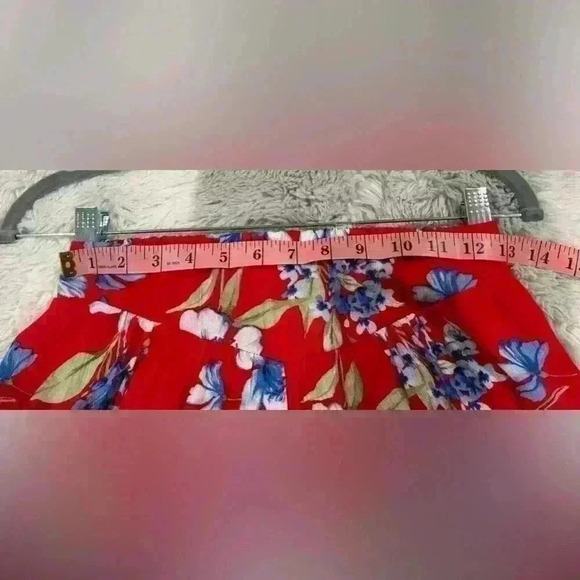 5 for $25| Fashion Nova red large print floral palazzo flowy wide leg pants XS - Picture 5 of 8